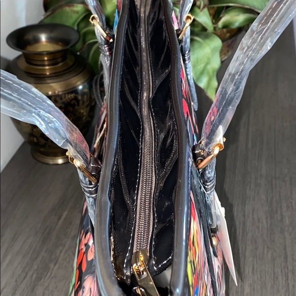 MICHELLE OBAMA Shiny Patent Leather Tote bag - Picture 7 of 10